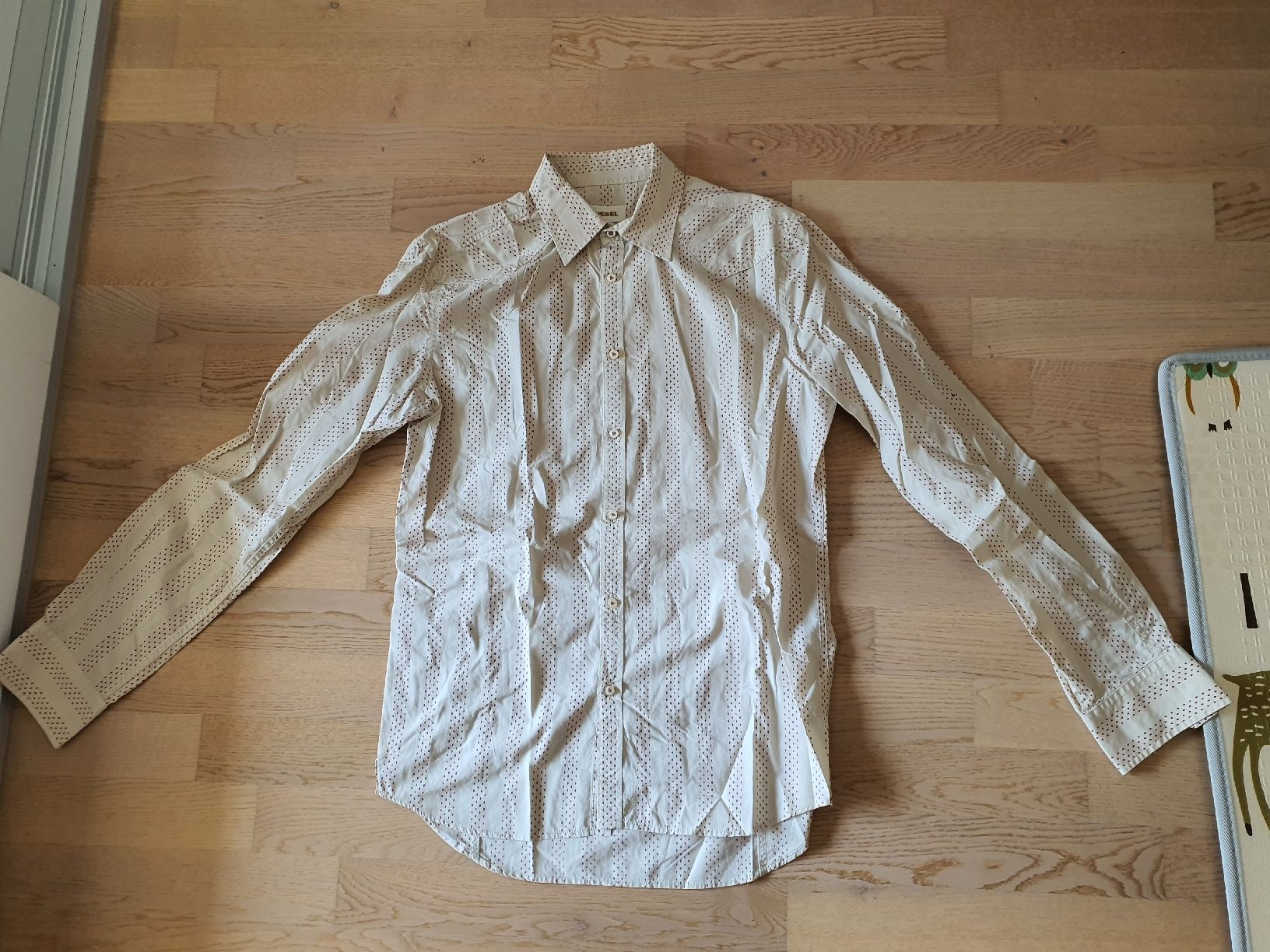 Diesel Hemden: Diesel Shirt, mens L, formal beige/red diamond dot pattern – Gebraucht aus Wallisellen von Alexandrertheg