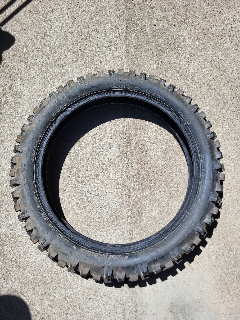 Pneumatici & Ruote complete: Pneu 120/90-18 M/C 65 R – Usato da Oberdiessbach venduto da chr_h728