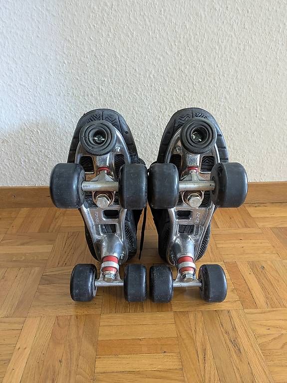 Pattini in linea & Pattini a rotelle: Rollschihe Starway grösse 44 – Usato da Luzern venduto da Laranjet 1