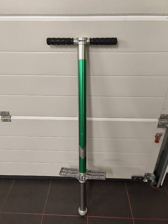 Spielzeuge: Pogo Stick  – Gebraucht aus Troinex von jerem_g