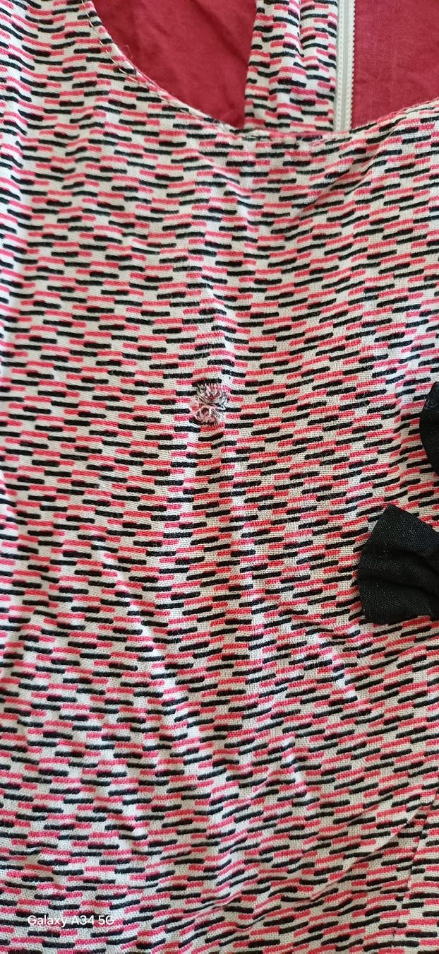 Vestiti & Gonne: Süsses Mädchenkleid Coccodrillo gr.98 – Difettoso da Riniken venduto da Lessy- 1