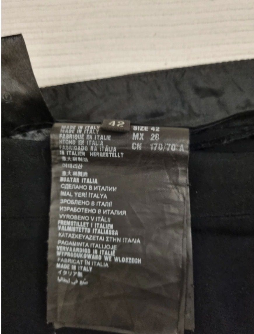 Prada Pantaloni: PRADA SCHLAGE HOSE – Usato da Schaffhausen venduto da rot_yyy7 4