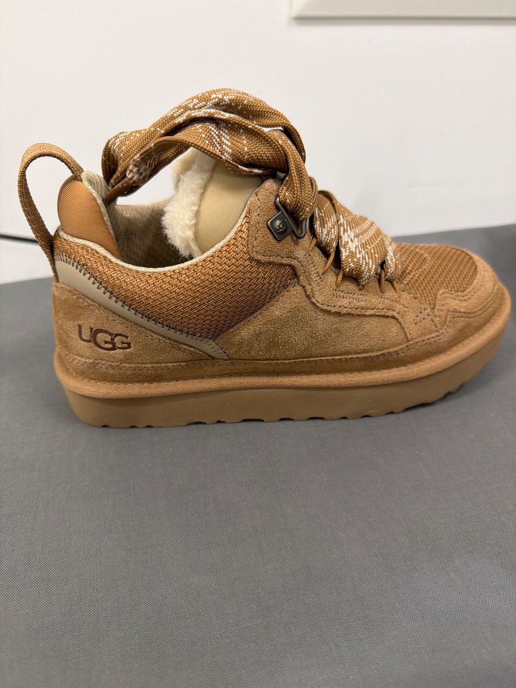 Ugg Scarpe da donna: UGG Damen Schuhe braun Grösse 37 – Usato da Tägerwilen venduto da TinaLupu 1
