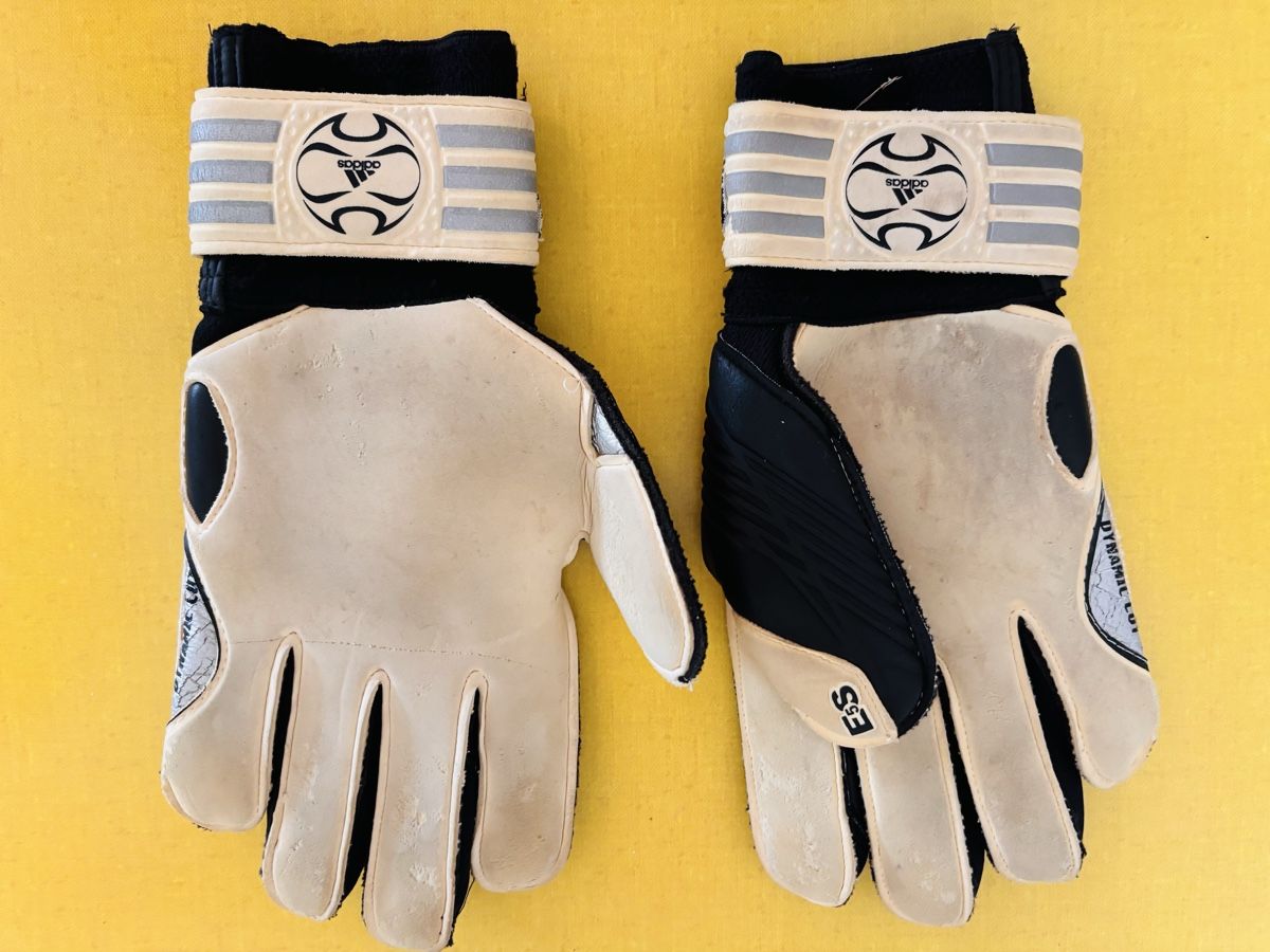 Handschuhe & Handstulpen: Fussball Goalie Handschuhe, M – Gebraucht aus Zürich von gucks 2