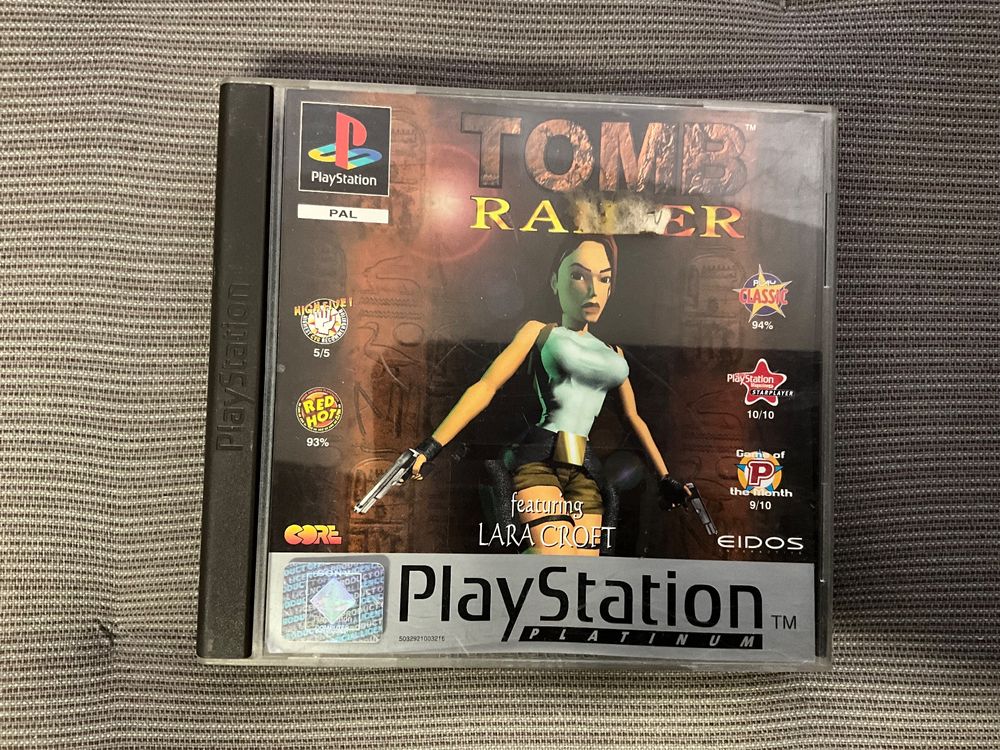 Tomb Raider PS1, Traces de Lara Croft Playstation. (Gebraucht) in