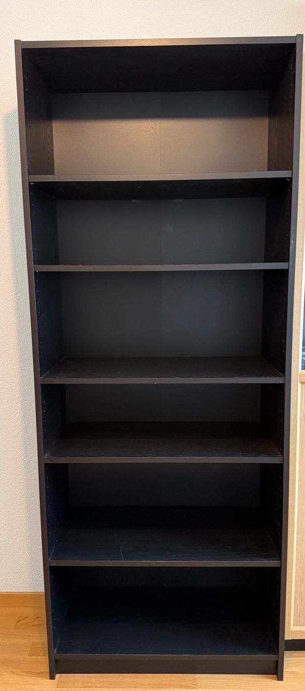 Ikea Scaffali: Bibliothèque d'occasion BILLY – Usato da Biel/Bienne venduto da Boozook 2