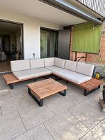 Livique Gartenlounge mit Tisch - Holz & helle Polster 