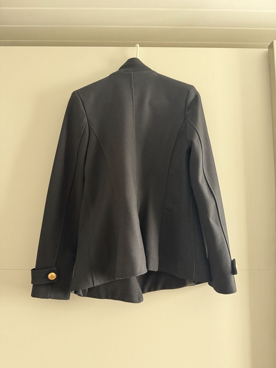 Guess Giacche: Veste Guess – Usato da Montsevelier venduto da Duna2210 1