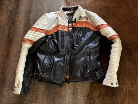 Veste de moto en cuir ( avec protections)