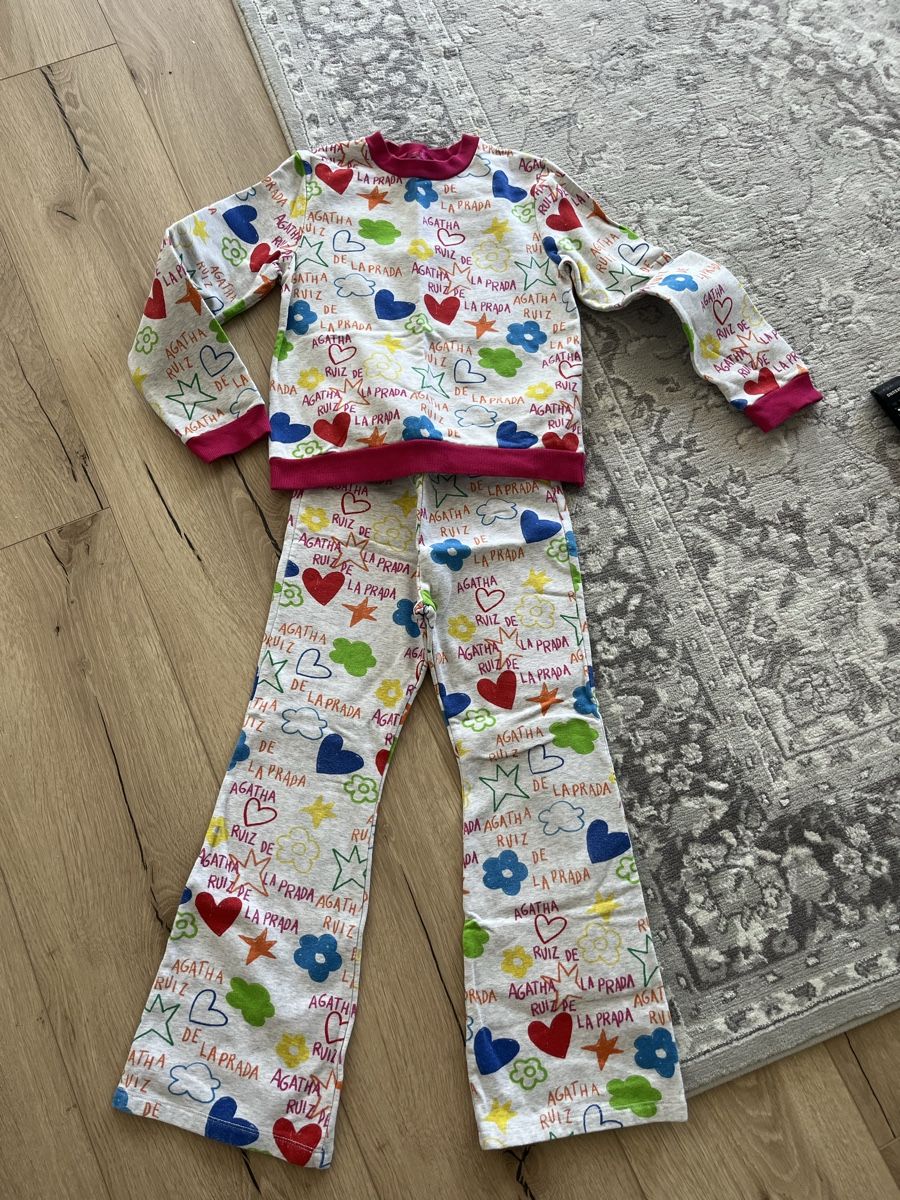 Maglioni & Felpe: Agatha Ruiz de la Prada pyjama set size 10 years – Nuovo (secondo la descrizione) da Küssnacht am Rigi venduto da eni_fl2x