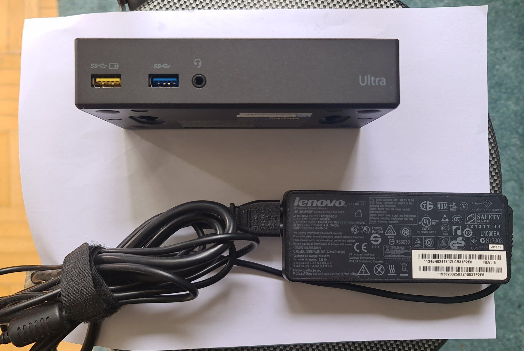 Lenovo Docking station: Lenovo Thinkpad USB 3.0 Ultra Dock – Usato da zürich venduto da R-N-J 1