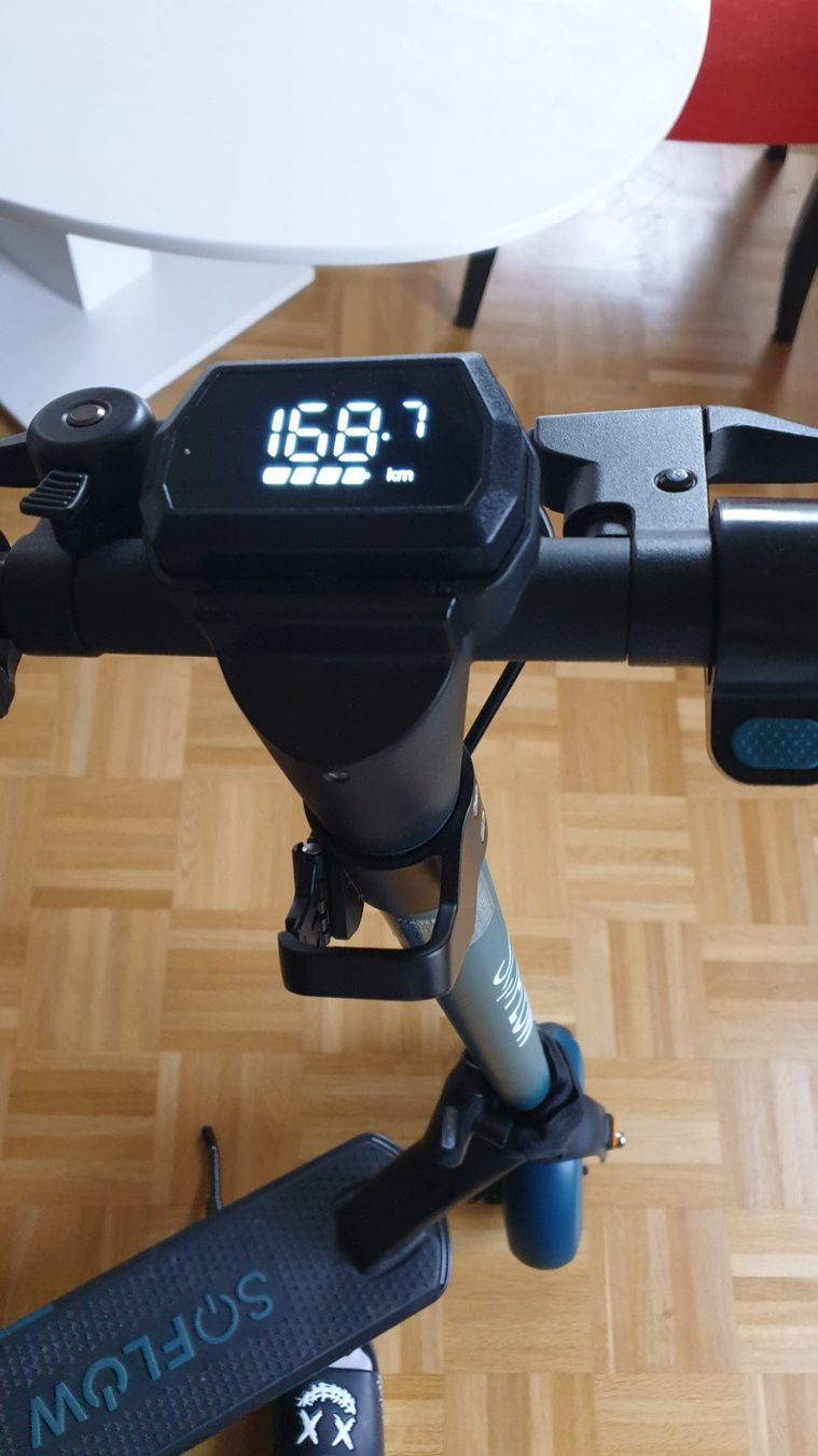 Soflow Kickboard: E-Scooter zu verkaufen SoFlow SO4 – Usato da Biel/Bienne venduto da tol_nry7 3
