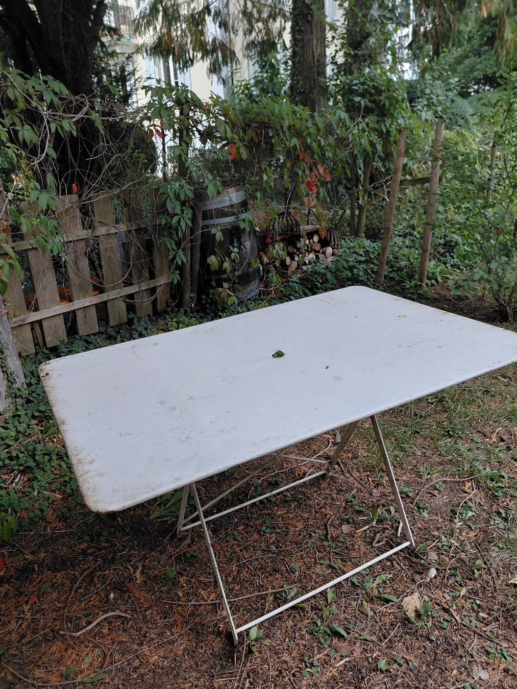 Tables: alter Gartentisch – D'occasion à Luzern par Hherger
