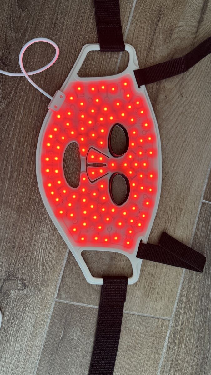 Attrezzature mediche: Silk‘n LED Face Mask 100 – Usato da Männedorf venduto da romeo2902 1