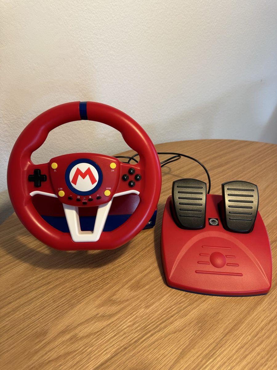 Nintendo Spiele: Nintendo Switch Mario Kart Racing Wheel Pro Mini – Gebraucht aus Flawil von Jorge_Sigg69 1