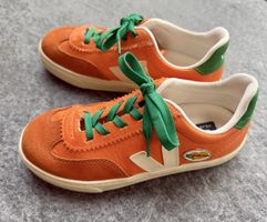 Veja Turnschuhe Grösse 34