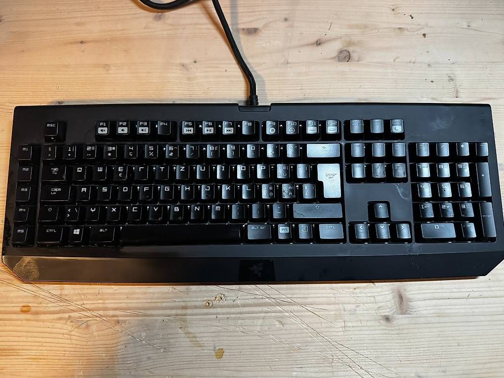 Razer Tastiere: Clavier + casque gamer : HyperX / Razer – Usato da Bouloz venduto da newskywalker