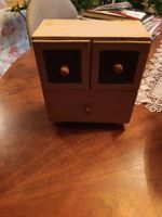 kleiner  schrank oder puppenschrank