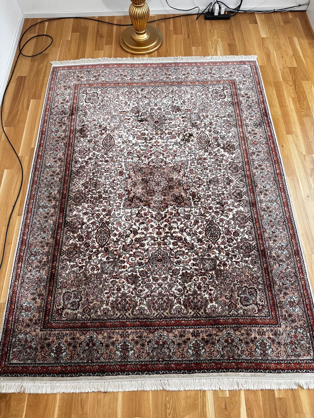 Teppiche: Kandahar Seiden Teppich – Gebraucht aus Delémont von Gutgeboren58