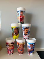 Fussball Becher Set mit Spielern top Zustand