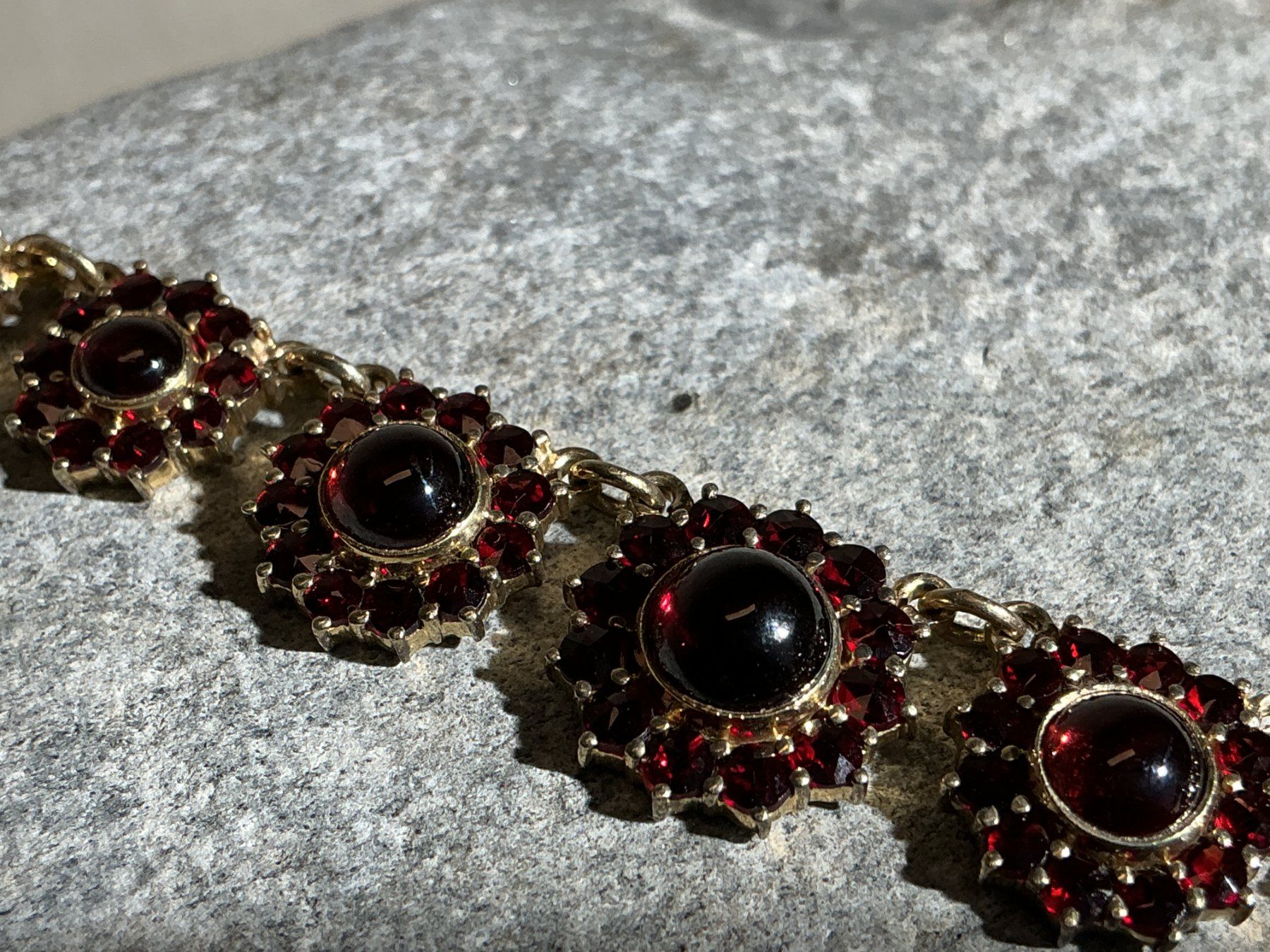 Catenine: BÖHMISCHER GRANATSCHMUCK Halskette – Nuovo (secondo la descrizione) da Richterswil venduto da Restwert_Richterswil 4