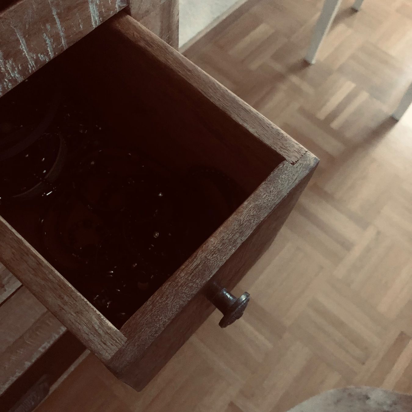 Livique Commodes: Kommode – D'occasion à Belp par 6RaFu9 2