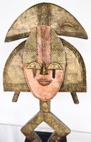 XXL alte Mahongwe Figur Gabun Metall beschlagen Höhe 55 cm
