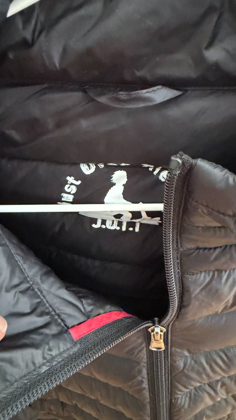 Jott Jacken: Jott noir taille M – Gebraucht aus Genève von tan_h6b8 1
