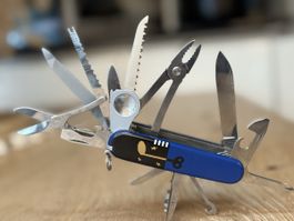 Victorinox 1996 bicentenaire Boîte à musique St-Croix rare