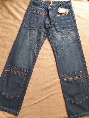 Jeans, marke Ossira, Grösse 30 und auch 32