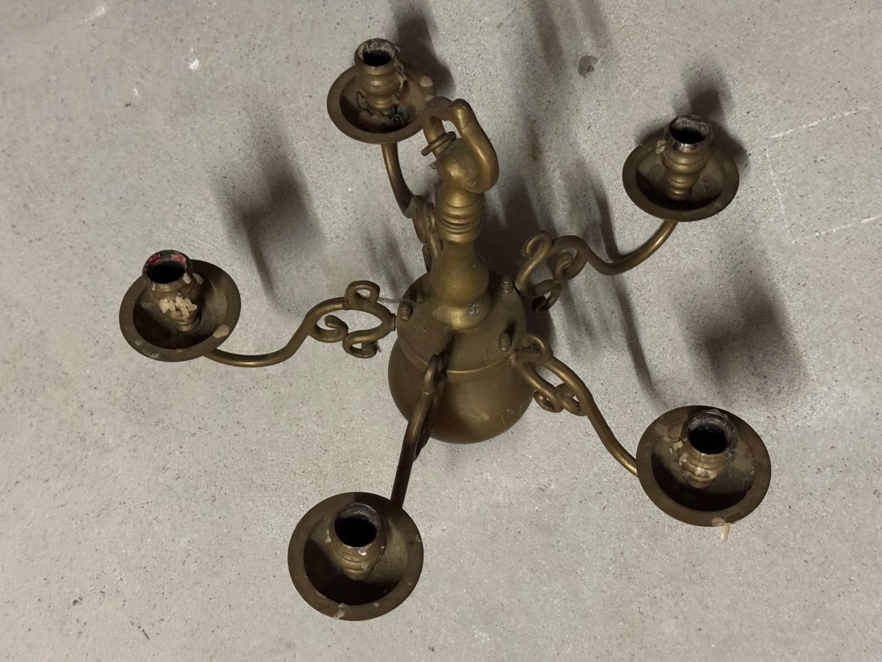 Lampadari & plafoniere: Leuchter für Kerzen aus Messing antik – Usato da Boll venduto da Simpbon 2