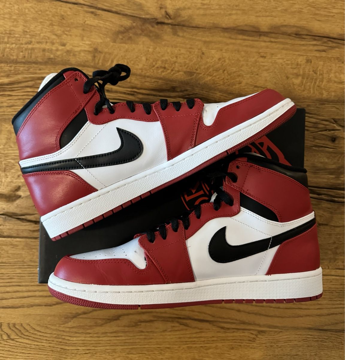 Jordan Herrenschuhe: Air Jordan 1 Retro High - Chicago 2013 – Gebraucht aus Zürich von sell_my_stuff 2