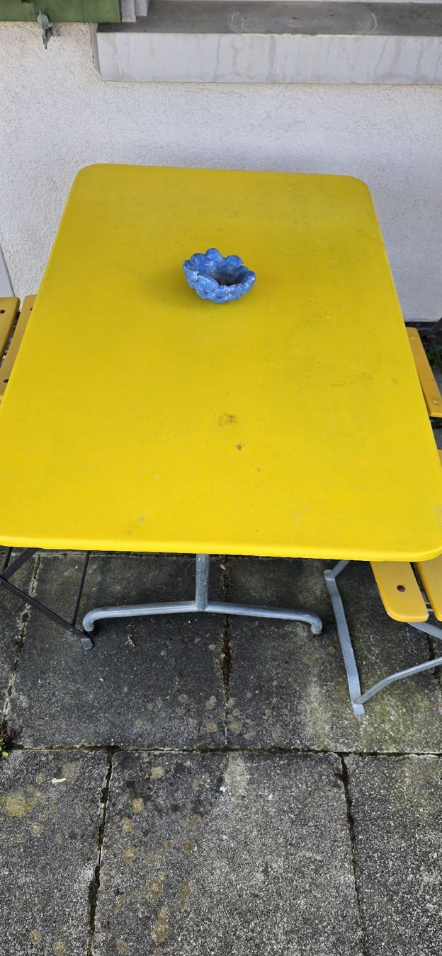 Tischset: vintage Gartentisch mit Klappstühlen , Metall Gartentisch – Gebraucht aus Zürich von Reni8048 4