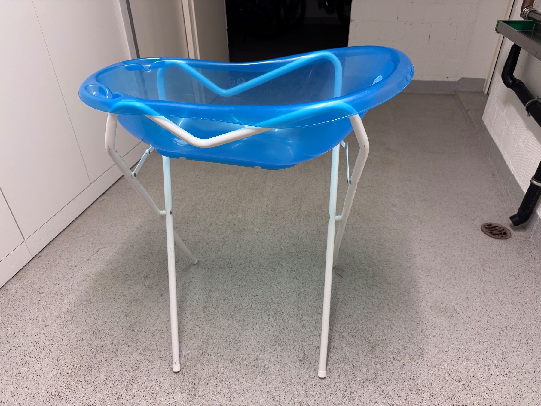 Badewannen: Baby bathtub – Gebraucht aus Regensdorf von chr_gp2h