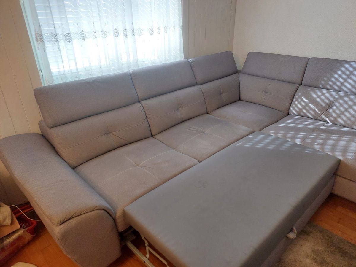 Divani: Ecksofa mit Schlaffunktion und Stauraum – Usato da Gränichen venduto da toyotafreak82 2