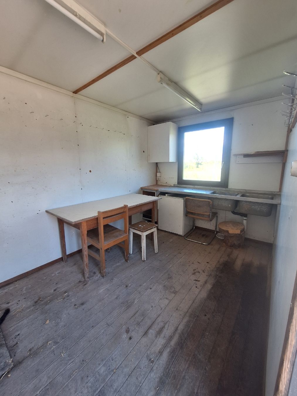 Autres articles bureau & commerces: à vendre container  – D'occasion à Troistorrents par Marie_anna_vs 2