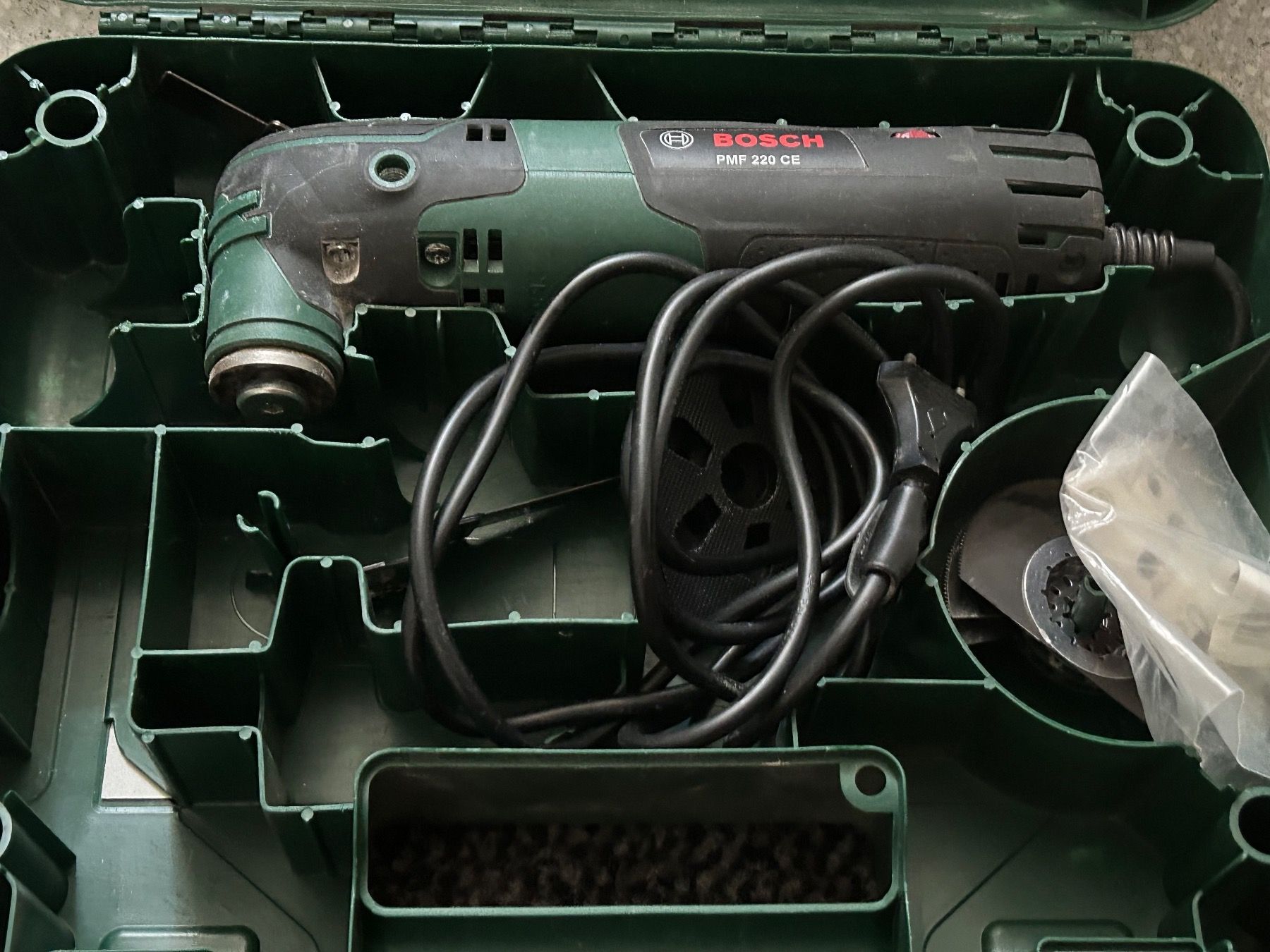 Bosch Smerigliatrici & Lucidatrici: Bosch Winkelschleifer PMF 220 CE – Usato da Zürich venduto da Sole2016