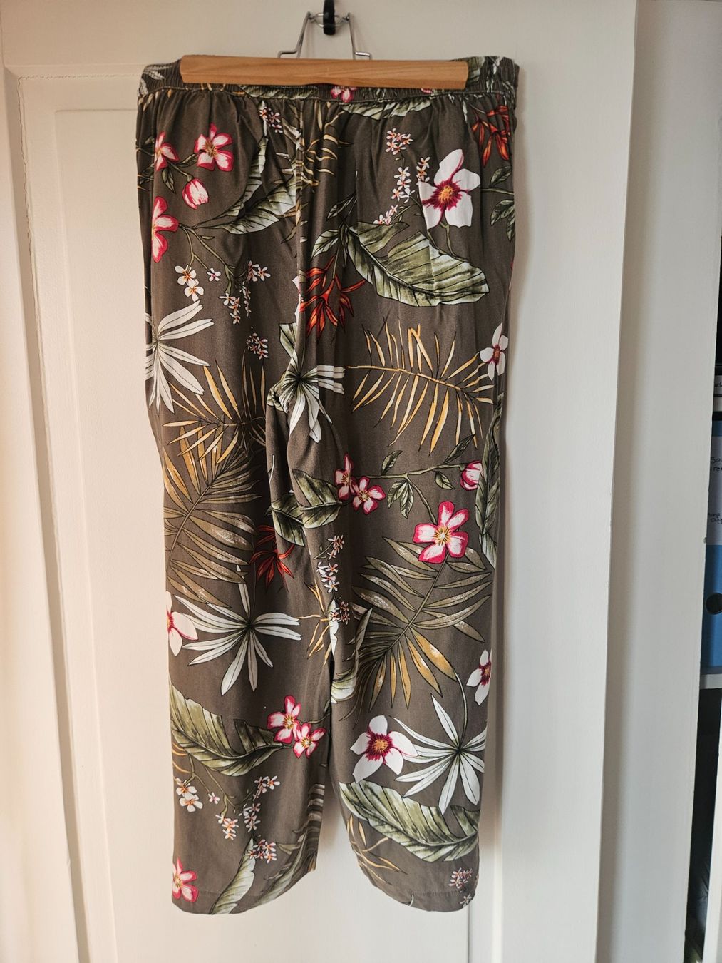 Only Hosen: Sommerliche Hose gemustert, Gr. S – Gebraucht aus Zürich von anna_r26m 3