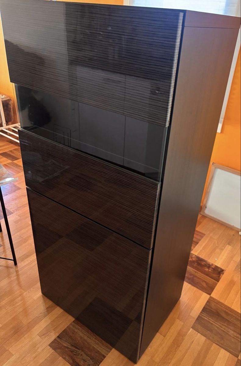 Armadi: Glasvitrine IKEA Besta – Usato da Speicher venduto da Alberto6701