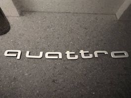 Quattro Schriftzug Original VW Audi RS3 grau 