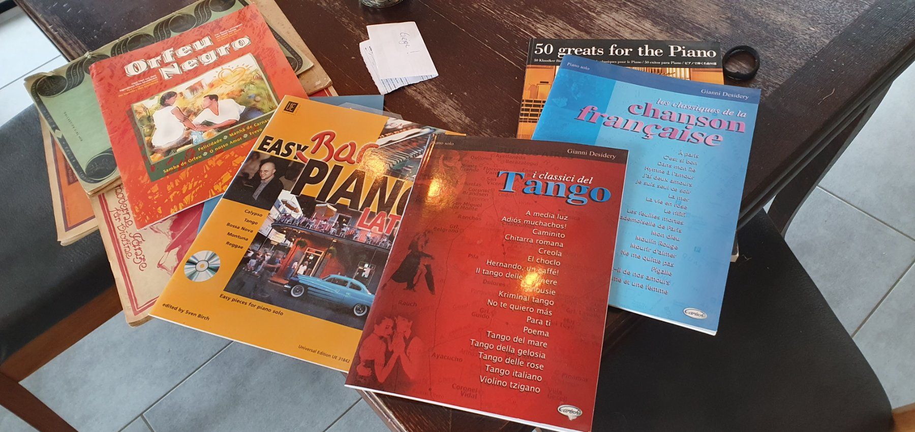 Libri: Klavier noten sammlung latin salsa tango etc. – Usato da Mammern venduto da Iten-chris 1