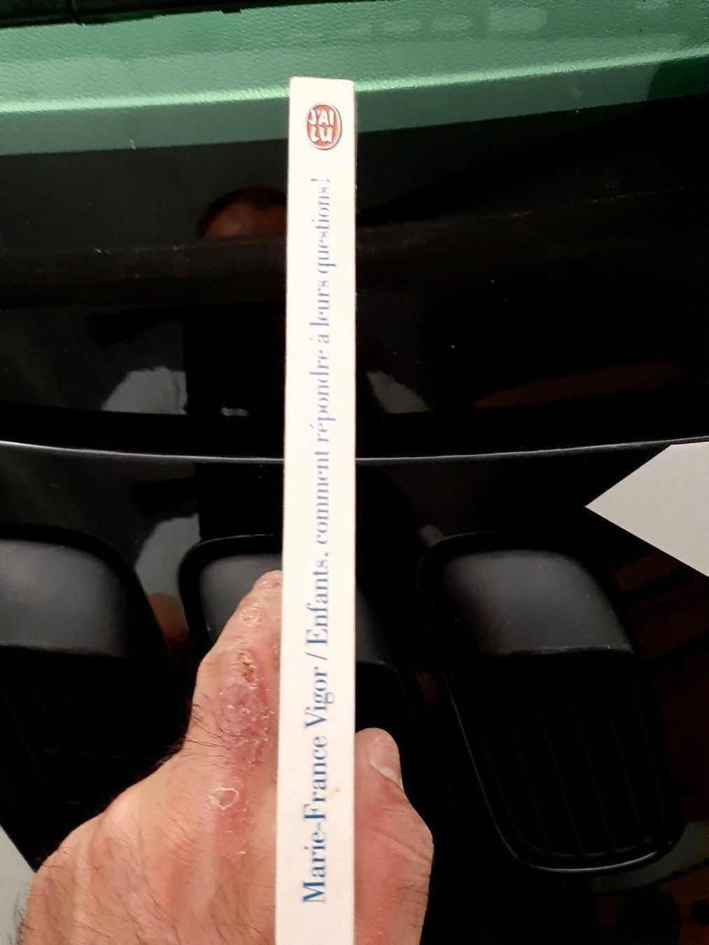 Libri: Enfants,comment repondrealeursquestions! – Usato da Le locle venduto da juliensaran 1