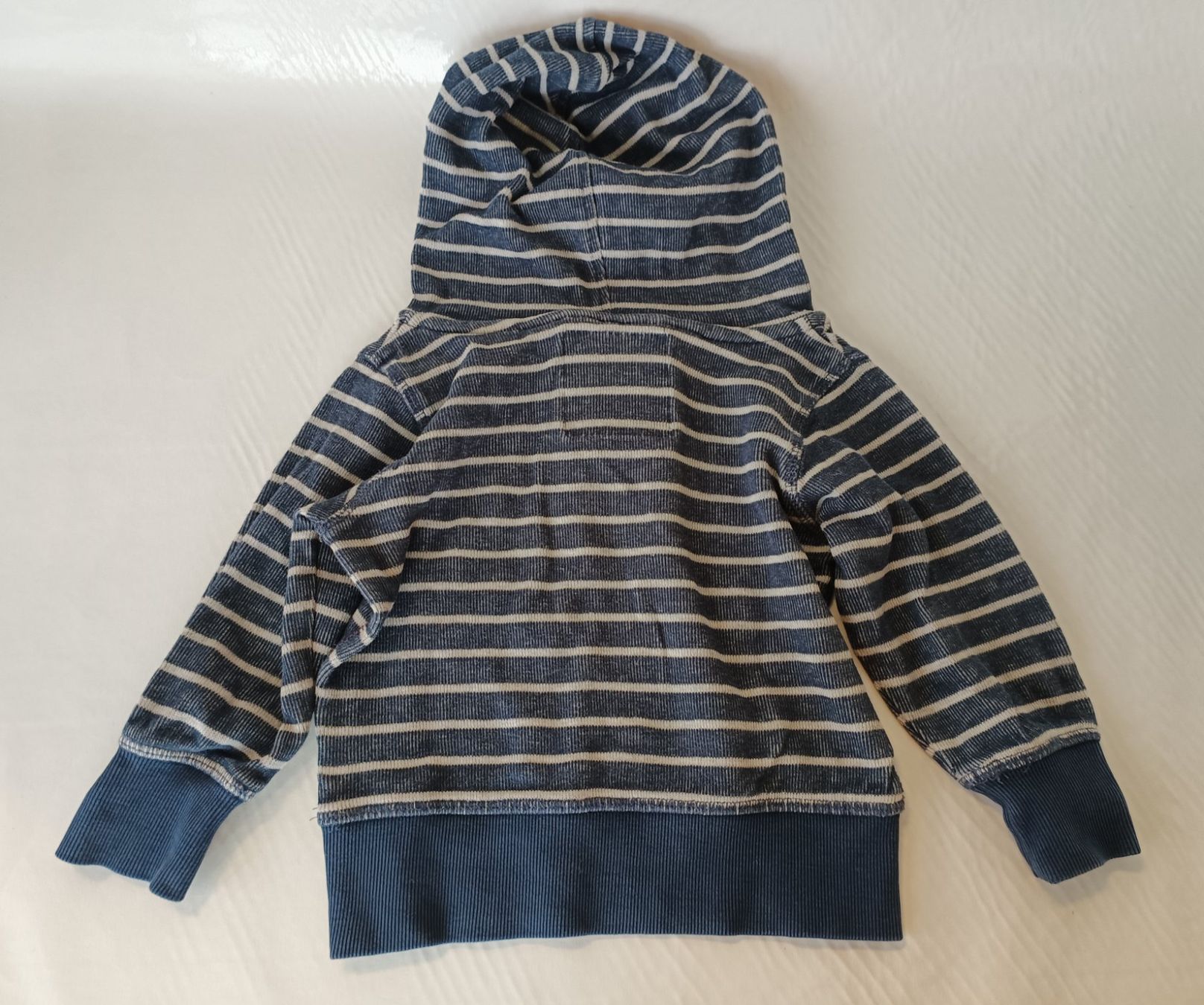 C&A Maglioni & Felpe: C&A Kapuzenpullover Gr 92 Jungen gestreift Blau/Grau – Usato da Oberhofen Thun'see venduto da cri_6md2 2