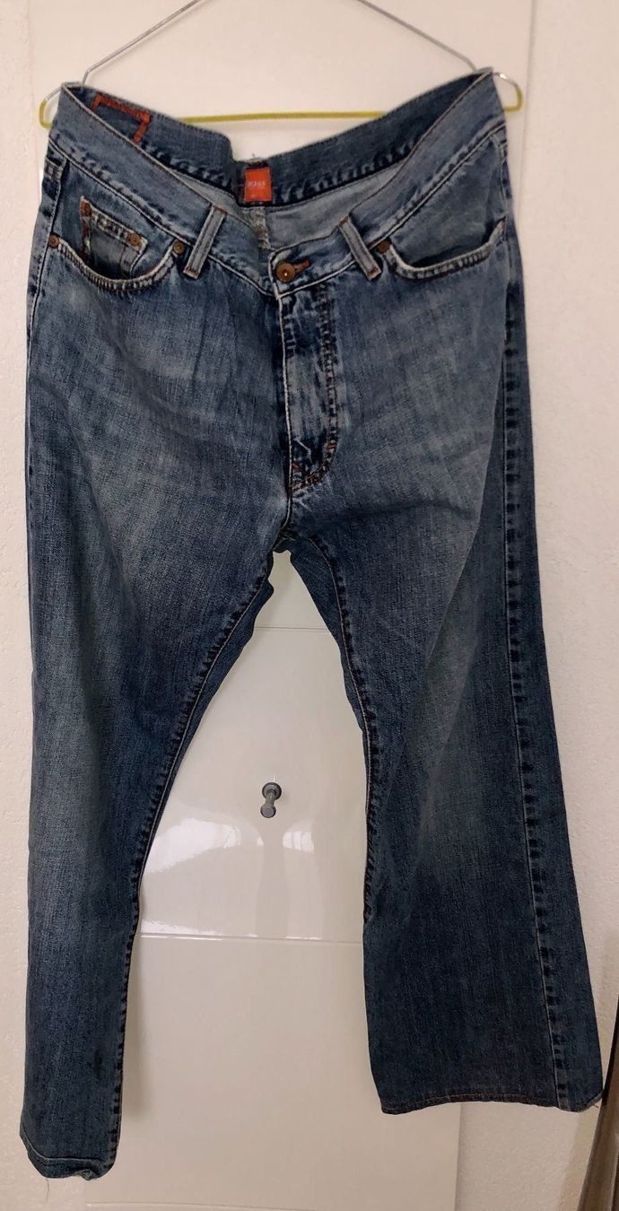 Hugo Boss Jeans: Hugo Boss Jeans – Usato da Schlieren venduto da Flower5 1