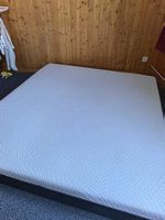 Neuwertige Matratze 180x200 zu verschenken 