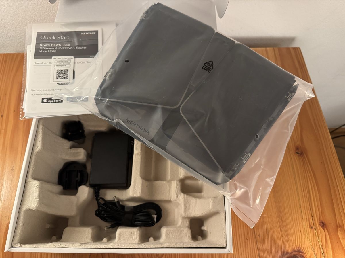 Netgear Modem & Router: Netgear Nighthawk AX8 WLAN Router mit WiFi 6 – Nuovo (secondo la descrizione) da Bern venduto da Nanzza 5