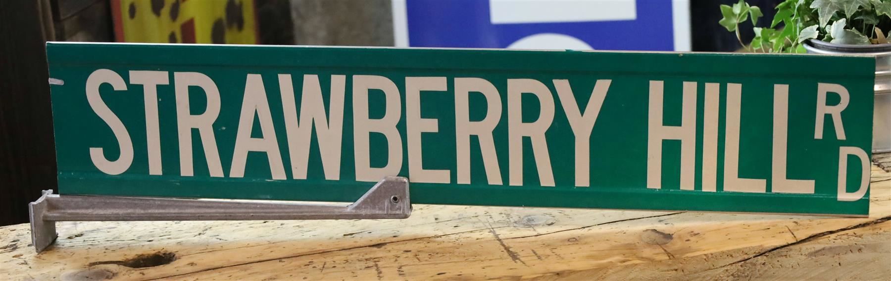 Schilder: Strassenschild "Strawberry Hill Road" – Gebraucht aus Birrwil von brandschatz_birrwil 4