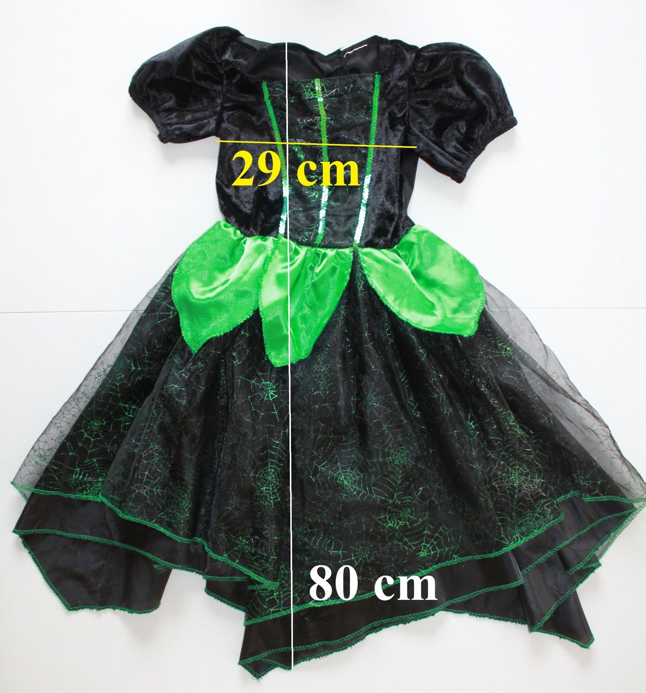Kostüme: Costume sorcière / Hexe t. 5 - 6 ans – Gebraucht aus Peseux von CoolShoping 2
