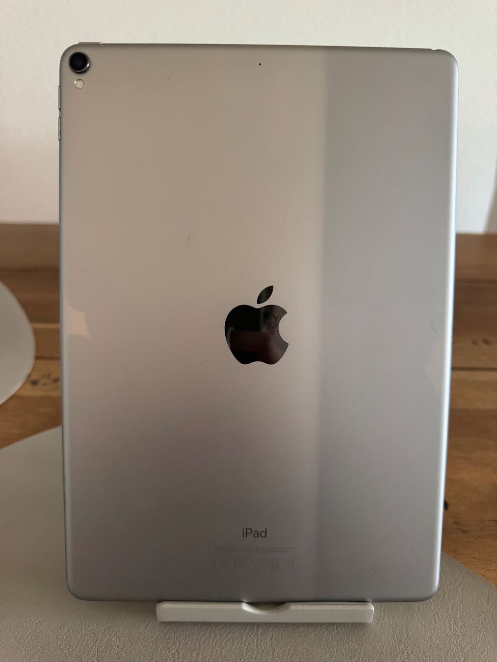 Apple Tablet PC: iPad Pro 10.5” 512GB – Gebraucht aus Adliswil von Busys 3