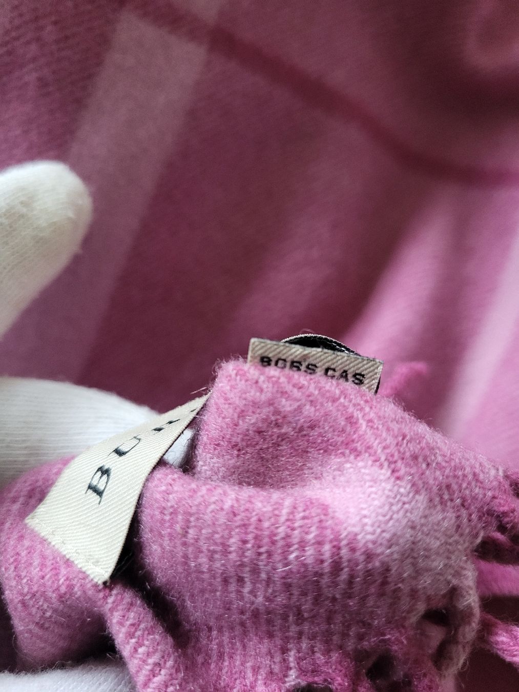 Burberry Foulard & Sciarpe: Schal Burberry Kaschmir – Usato da Zweisimmen venduto da Adorable 3